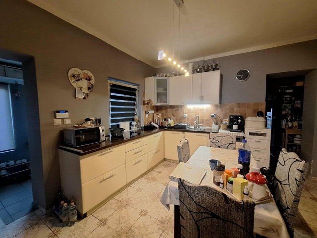 Eladó családi ház, Komlón, Akácfa utcában 45.9 M Ft, 3 szobás