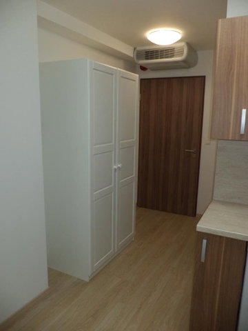 Kiadó téglalakás, albérlet, Pécsett, Király utcában, 1 szobás