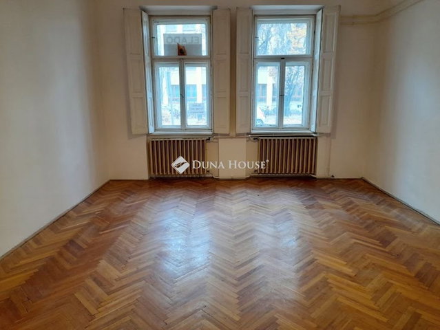 Eladó téglalakás, Békéscsabán 39 M Ft, 2 szobás