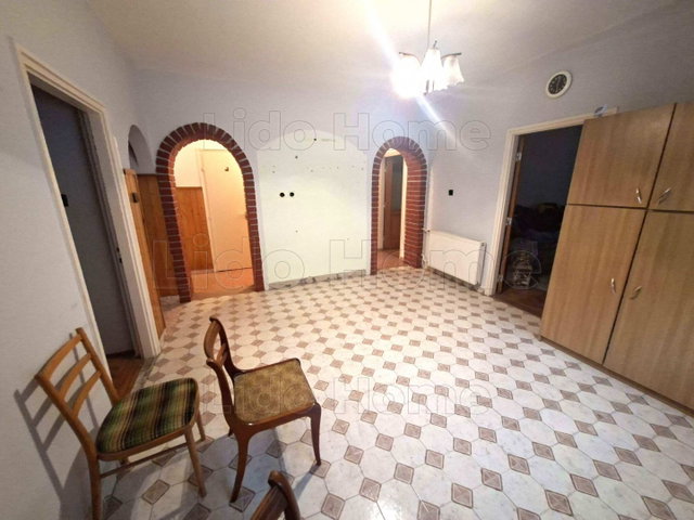 Eladó családi ház, Székesfehérvárott 79.9 M Ft, 4 szobás