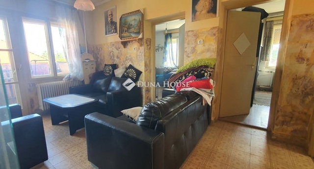 Eladó családi ház, Bőn 52.9 M Ft, 6 szobás
