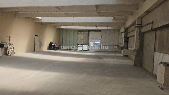 Kiadó ipari ingatlan, Budapesten, XI. kerületben 440 E Ft / hó