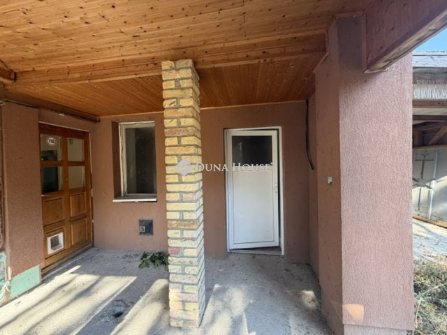 Eladó családi ház, Káván 26.5 M Ft, 2 szobás