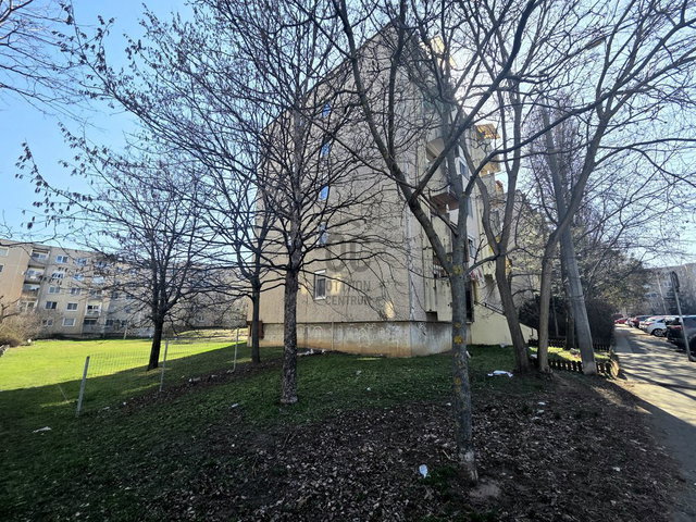 Eladó téglalakás, Budapesten, XVII. kerületben 49.5 M Ft