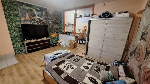 Eladó ikerház, Sárbogárdon 41 M Ft, 6 szobás
