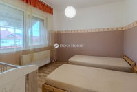 Eladó családi ház, Cserépfaluban 58 M Ft, 6 szobás