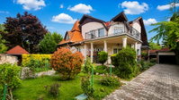 Eladó családi ház, Gödön 465 M Ft, 5 szobás