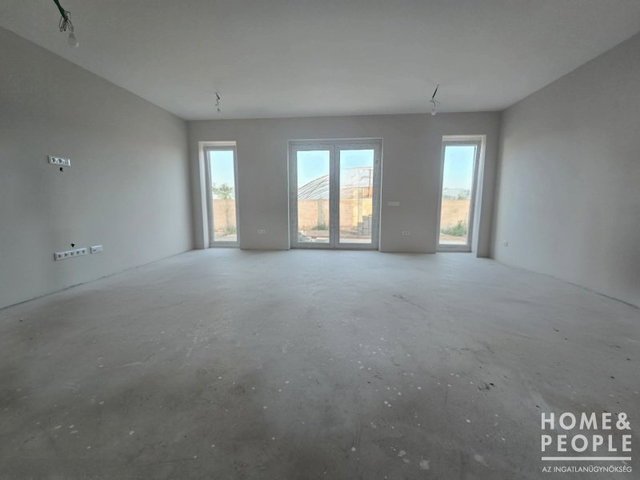 Eladó családi ház, Szegeden 99 M Ft, 3+1 szobás