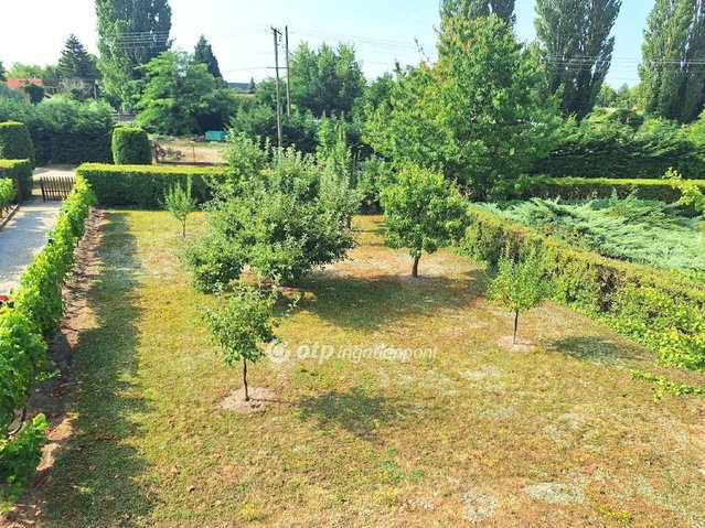 Eladó nyaraló, Ábrahámhegyen 79.9 M Ft, 1+2 szobás