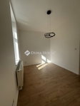 Eladó téglalakás, Szegeden 79 M Ft, 3 szobás