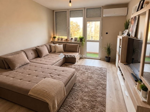 Eladó téglalakás, Budapesten, IV. kerületben 74.9 M Ft, 3 szobás