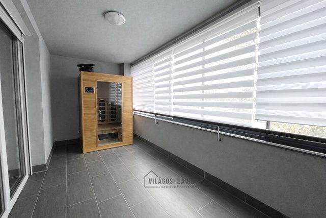 Eladó téglalakás, Debrecenben 95 M Ft, 4 szobás
