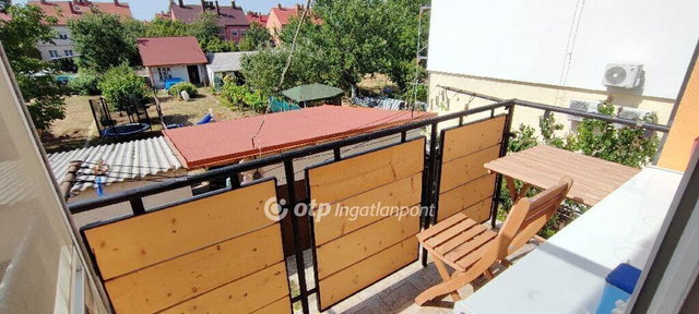 Eladó téglalakás, Győrött 64.5 M Ft, 1+2 szobás
