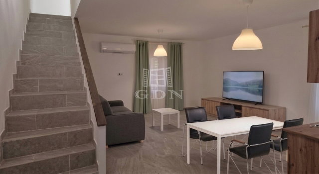 Kiadó téglalakás, albérlet, Szegeden 250 E Ft / hó, 1+1 szobás