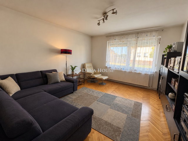 Eladó családi ház, Mecséren 83 M Ft, 5 szobás