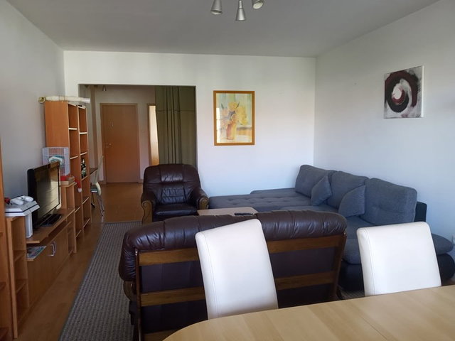 Kiadó téglalakás, albérlet, Pécsett, Király utcában, 4 szobás