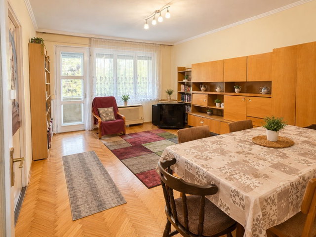 Eladó téglalakás, Egerben 50 M Ft, 3 szobás