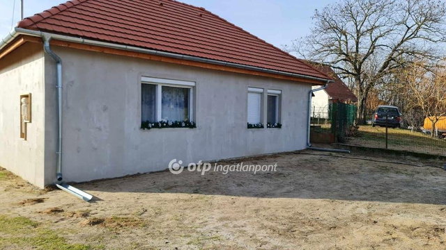 Eladó családi ház, Vajtán 50 M Ft, 2+2 szobás