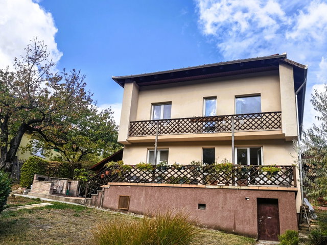 Eladó családi ház, Balatonalmádiban 129.9 M Ft, 4+3 szobás