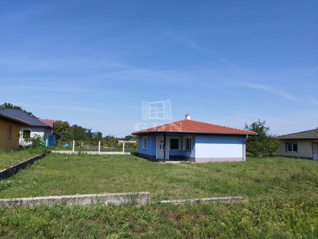 Kiadó családi ház, albérlet, Ácson 150 E Ft / hó, 2 szobás