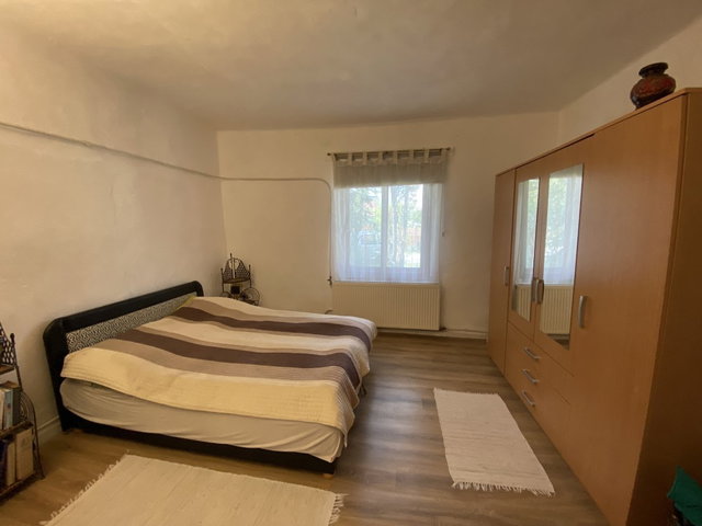 Eladó családi ház, Szegeden 42 M Ft, 2 szobás