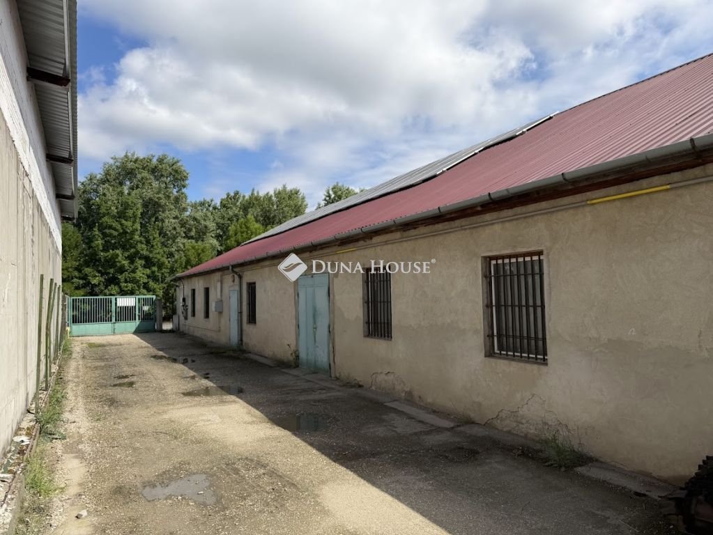 785m² · 139.000.000 ft