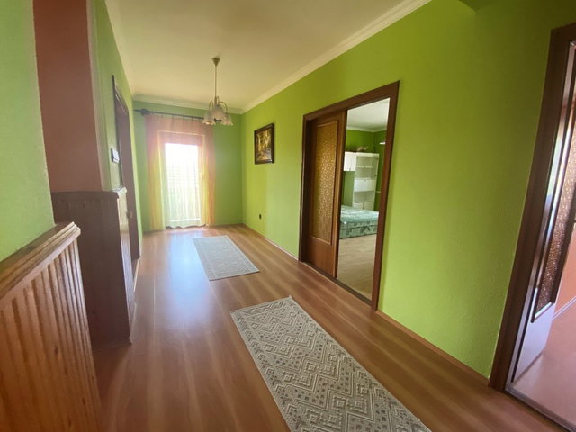 Eladó családi ház, Eszteregnyén 62.8 M Ft, 5+1 szobás
