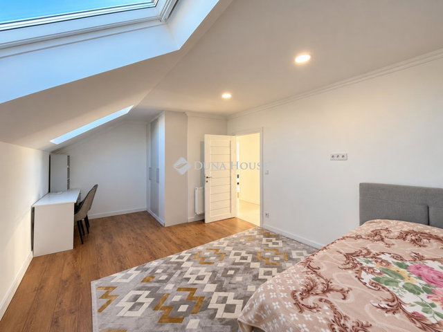 Eladó családi ház, Budapesten, XIX. kerületben 260 M Ft