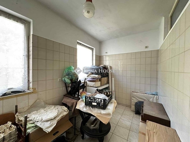 Eladó családi ház, Hódmezővásárhelyen 68 M Ft, 6 szobás