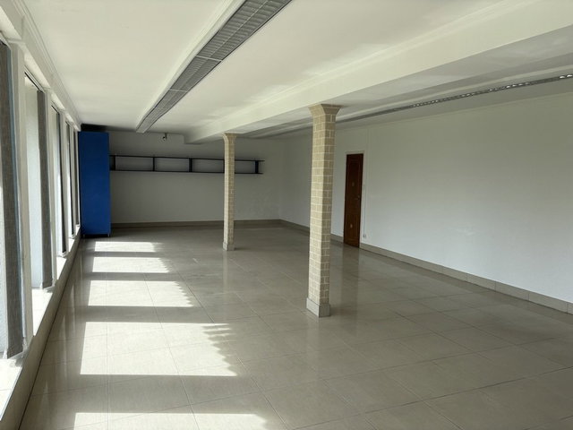 Kiadó üzlethelyiség, Polgáron 150 E Ft / hó, 1 szobás