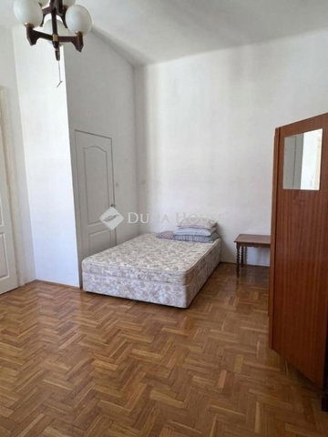 Eladó téglalakás, Budapesten, VIII. kerületben 75 M Ft