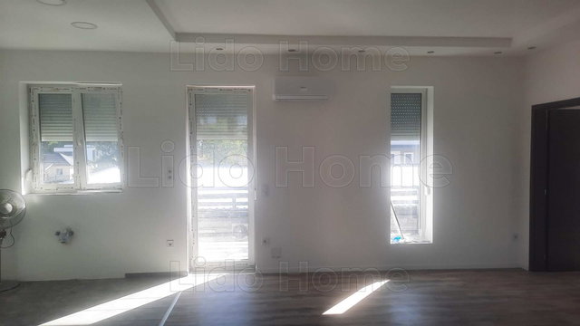 Eladó téglalakás, Siófokon 102 M Ft, 4 szobás