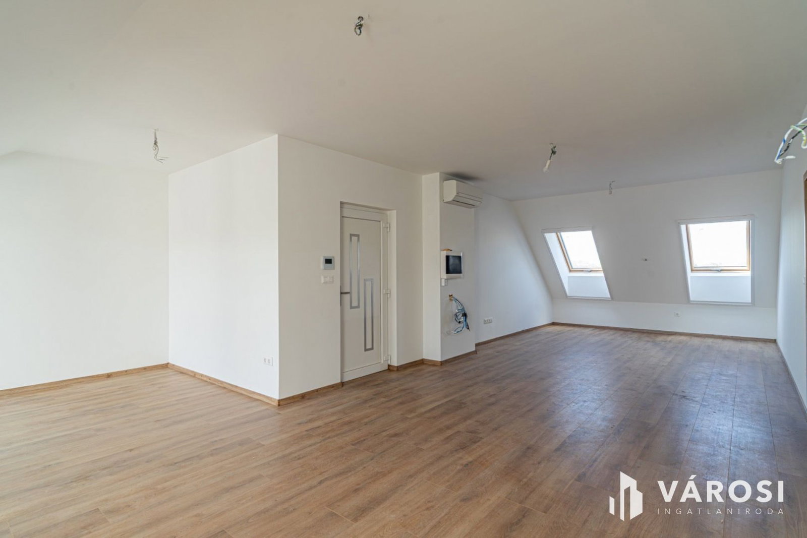 Lakás · 4 hálószoba · 110 m² · 134.990.000 Ft