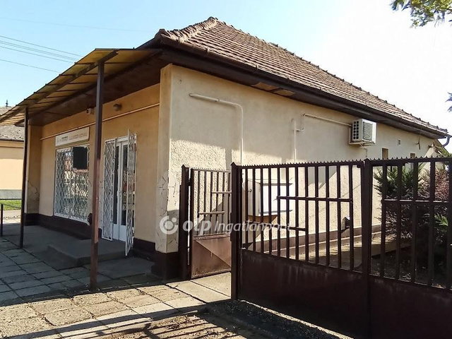 Eladó üzlethelyiség, Boldogon 23.5 M Ft / költözzbe.hu