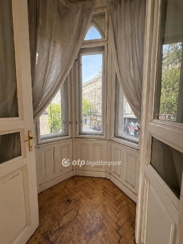 Eladó téglalakás, Budapesten, VIII. kerületben 116.9 M Ft