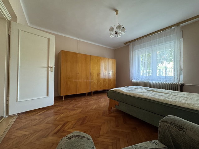 Eladó családi ház, Pécsett, Torda utcában 78 M Ft, 3+1 szobás