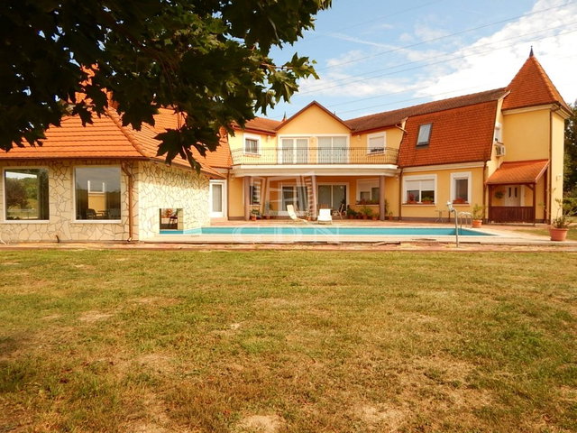 Eladó hotel, Kaposváron 249.99 M Ft / költözzbe.hu
