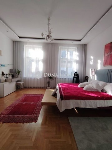 Eladó családi ház, Debrecenben 360 M Ft, 4 szobás