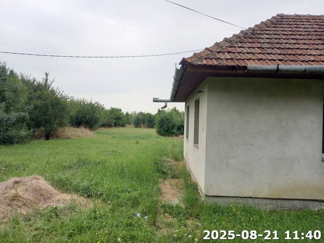 Eladó családi ház, Szeghalmon 4.6 M Ft, 1+2 szobás