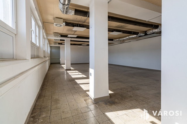 Kiadó ipari ingatlan, Budapesten, XXI. kerületben 318 E Ft / hó