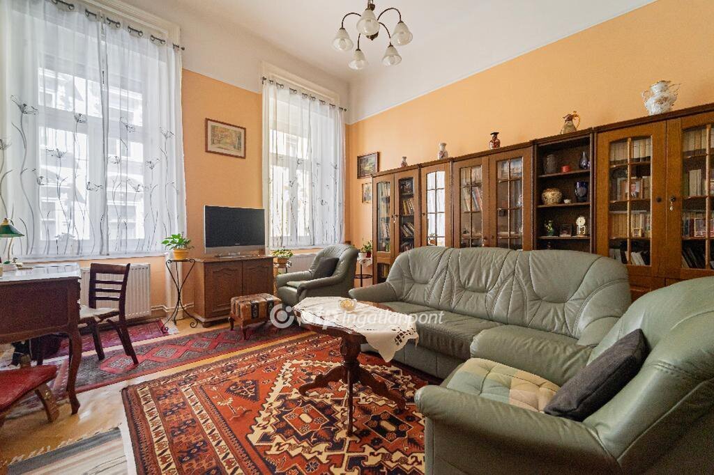 2 bed · 83m² · 121.900.000 ft