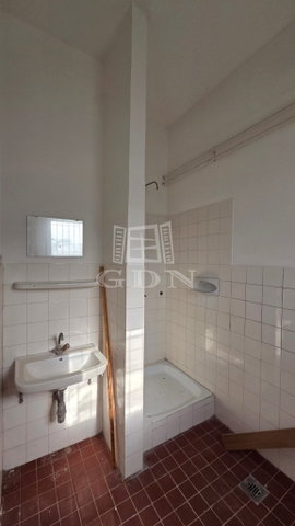 Kiadó ipari ingatlan, Székesfehérvárott 530 E Ft / hó