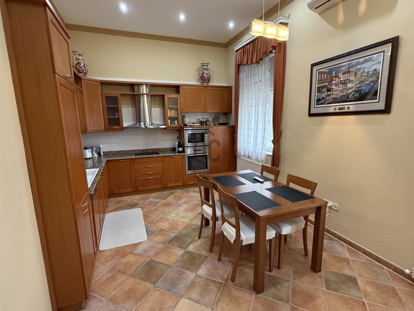 3 bed · 121m² · 129.750.000 ft