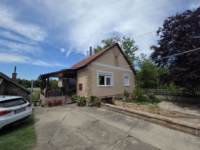 Eladó családi ház, Lakitelken 55 M Ft, 3 szobás