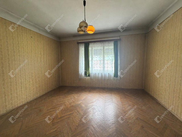 Eladó családi ház, Zalaegerszegen 63.9 M Ft, 2 szobás