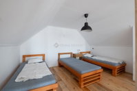Eladó mezogazdasagi ingatlan, Pápateszéren 180 M Ft, 4 szobás
