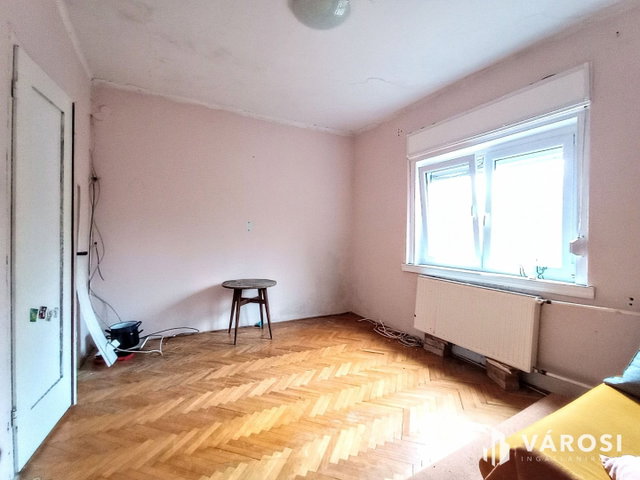 Eladó családi ház, Somoskőújfalun 18 M Ft, 5 szobás