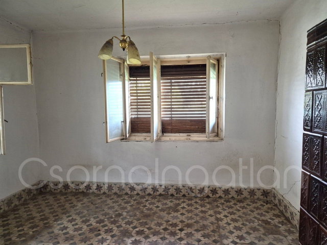 Eladó családi ház, Rábatamásin 17.99 M Ft, 2 szobás