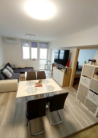 Eladó panellakás, Zalaegerszegen 44.99 M Ft, 2 szobás