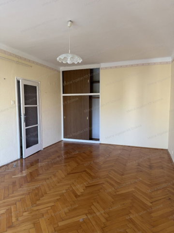 Eladó téglalakás, Szolnokon 25.9 M Ft, 1+1 szobás